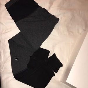 Lululemon dark gray stirrup legging size 6